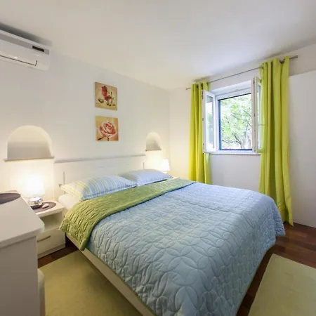 House In With Sea View, Terrace, Air Conditioning, Wifi 120-1