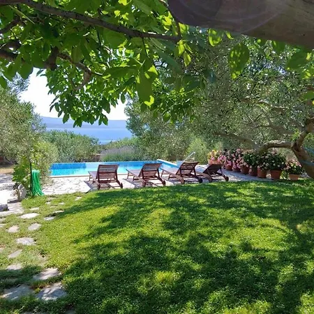 House In With Sea View, Terrace, Air Conditioning, Wifi 120-1 * بول